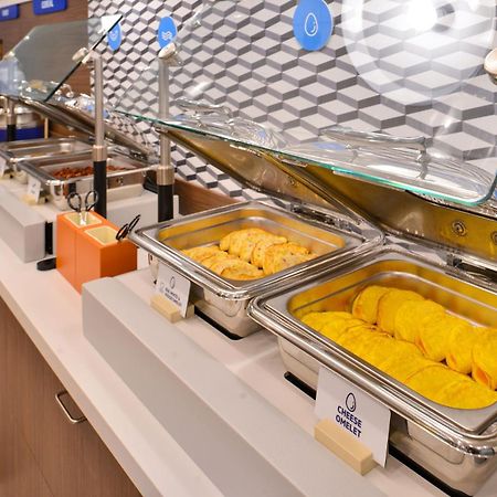Holiday Inn Express Hotel & Suites Columbus By Ihg Εξωτερικό φωτογραφία