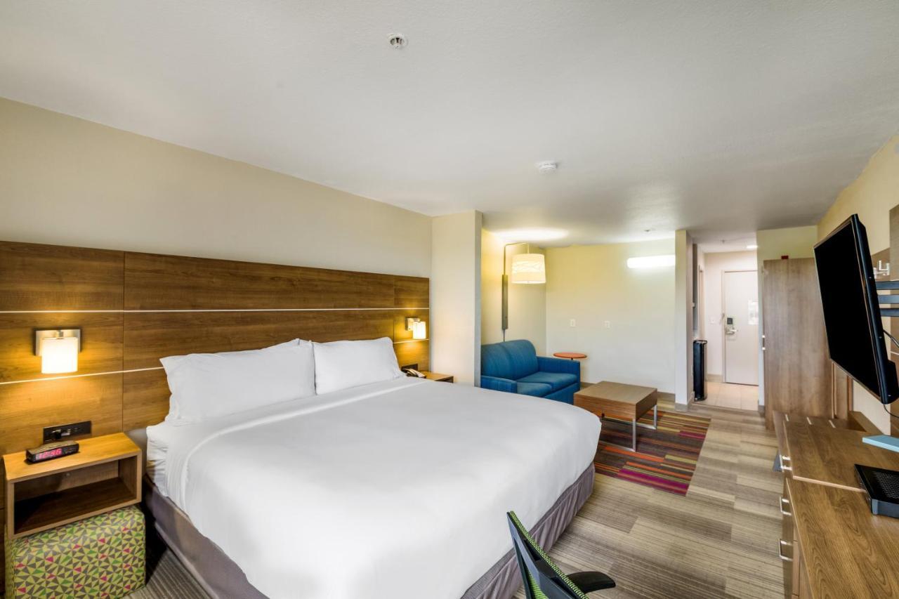 Holiday Inn Express Hotel & Suites Columbus By Ihg Εξωτερικό φωτογραφία
